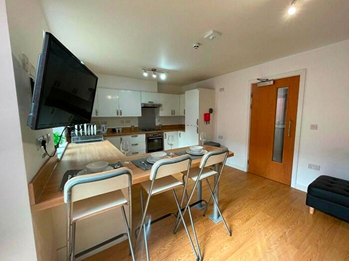 4 Bedroom Flat To Rent In Six Degrees Nottingham, Saint Marks Street, Nottingham, NG3