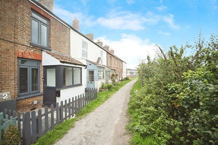 2 Bedroom Terraced House For Sale In Home Cottages, Frieze Hill, Taunton, TA1