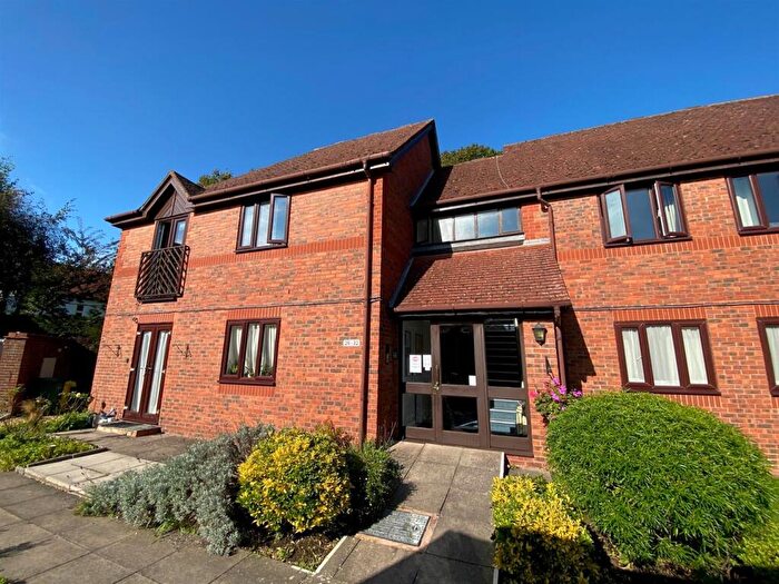 1 Bedroom Retirement Property To Rent In The Courtyard, Offington Lane, Worthing, BN14