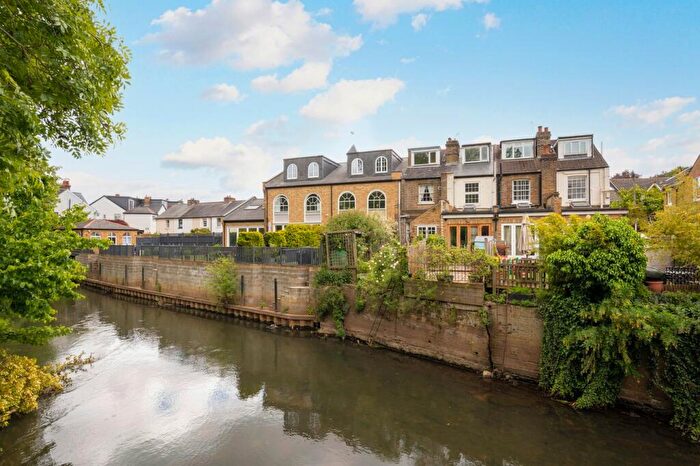 3 Bedroom Terraced House For Sale In Church Walk, Weybridge, KT13