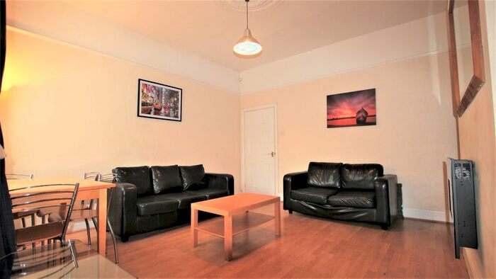 3 Bedroom Maisonette To Rent In Sackville Road, Heaton, Newcastle Upon Tyne, NE6