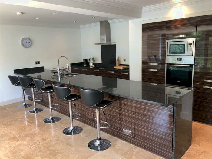 4 Bedroom Detached House To Rent In Anlaby House Estate, Beverley Road, Anlaby, HU10