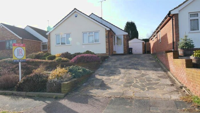 2 Bedroom Detached Bungalow To Rent In Brookside Crescent, Cuffley, Potters Bar, EN6
