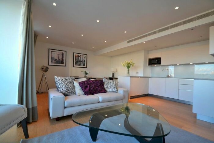 2 Bedroom Flat To Rent In Hyde Park Square, London, W2