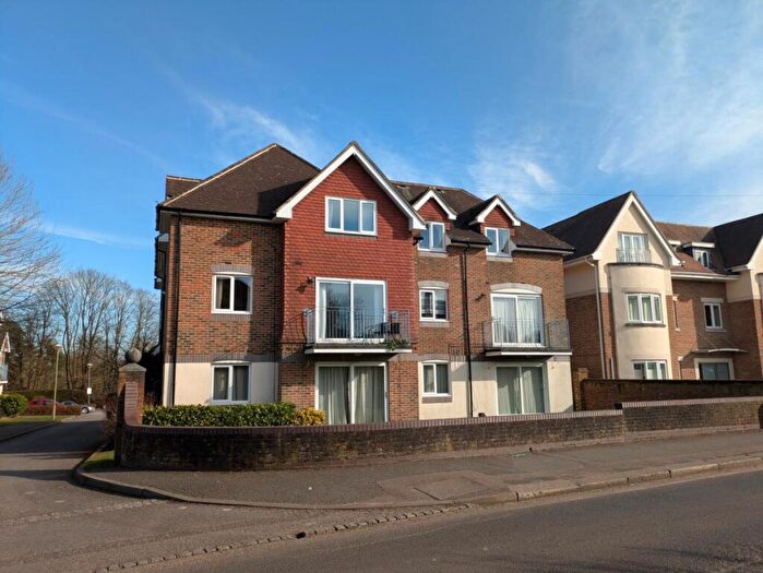 1 Bedroom Apartment To Rent In Ladbroke Road, Redhill, RH1