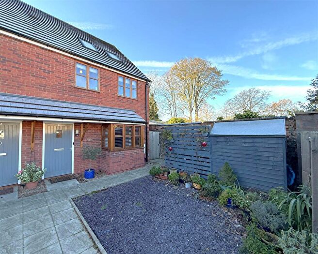 3 Bedroom Semi Detached House For Sale In Watling Street, Mountsorrel, Loughborough, LE12
