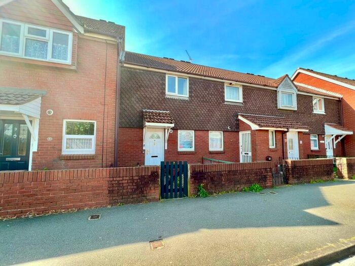 2 Bedroom House To Rent In Denning Mews, Southsea, PO5