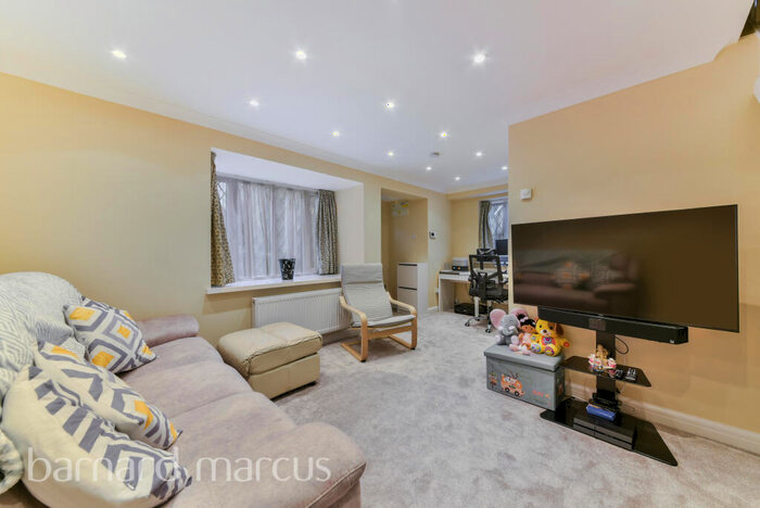 1 Bedroom House To Rent In Sevenoaks Close, Sutton, SM2