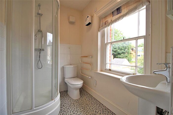 2 Bedroom Apartment To Rent In Duplex Apartment, Cliftonville -, NN1