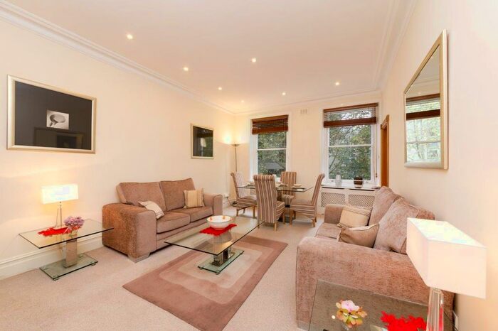 2 Bedroom Flat To Rent In Ashburn Gardens, London, SW7