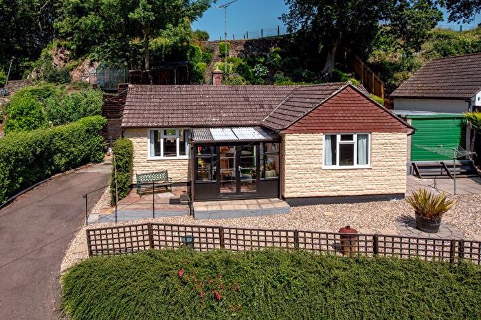 2 Bedroom Detached Bungalow For Sale In West Montkton, Taunton, TA2