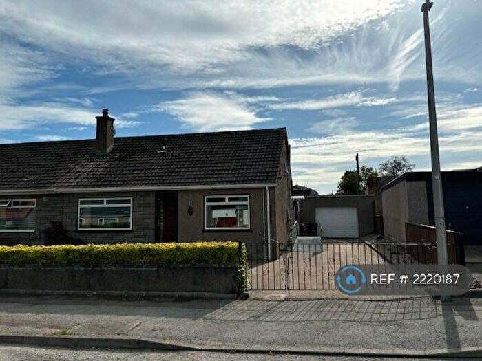 3 Bedroom Semi-Detached House To Rent In Gordon Place, Bridge Of Don, Aberdeen, AB23