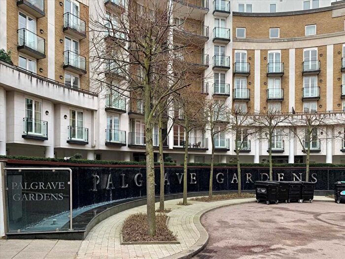 3 Bedroom Apartment To Rent In Palgrave Gardens, London, NW1