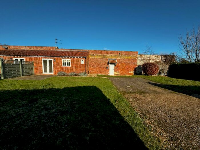 3 Bedroom Semi-Detached Bungalow To Rent In Hall Lane, Riddlesworth, Diss, IP22