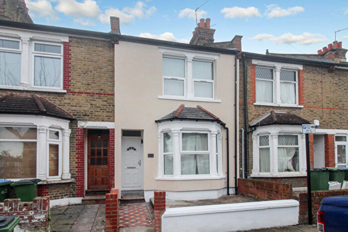 2 Bedroom Terraced House To Rent In Federation Road, London, SE2