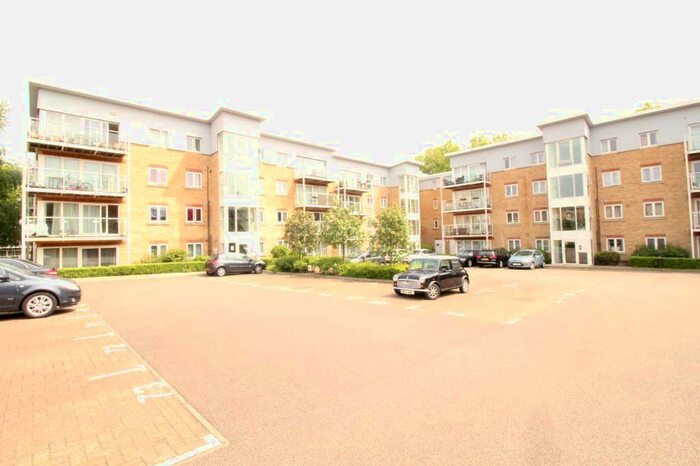 2 Bedroom Flat To Rent In Primrose Close, Luton, LU3