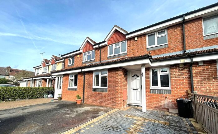 3 Bedroom Terraced House For Sale In Chiltern Court, Widmore Road, Uxbridge, UB8