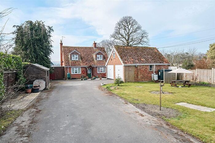 5 Bedroom Detached House For Sale In Spin Hill, Market Lavington, Devizes, SN10