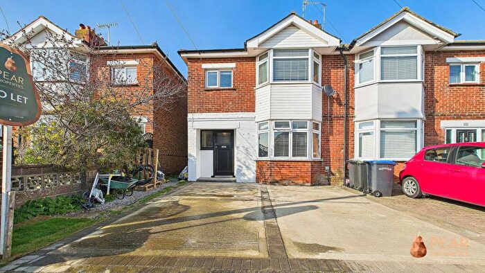 3 Bedroom End Of Terrace House To Rent In Henty Road, Worthing, BN14