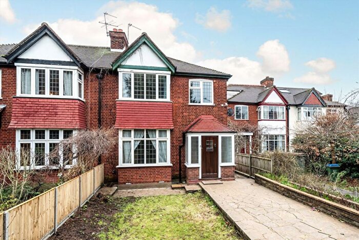 3 Bedroom Semi Detached House To Rent In Whitton Road, Twickenham, TW1