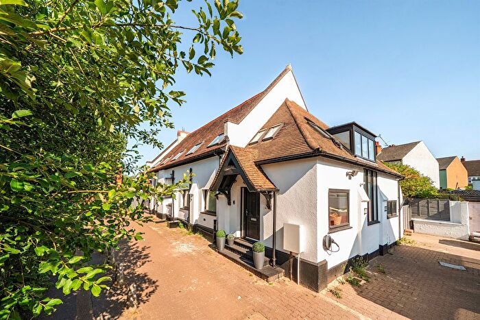 3 Bedroom Semi-Detached House For Sale In Police Station Lane, Bushey, WD23