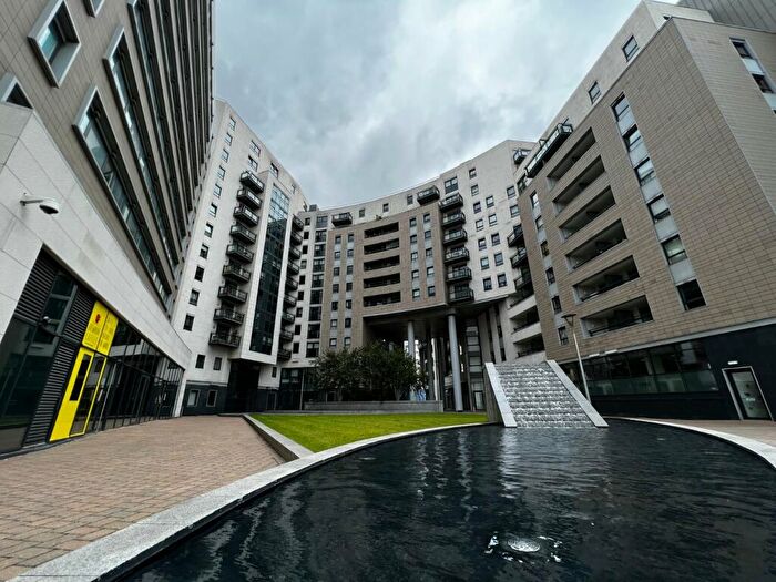 2 Bedroom Flat To Rent In Gateway West, East Street, Leeds, LS9