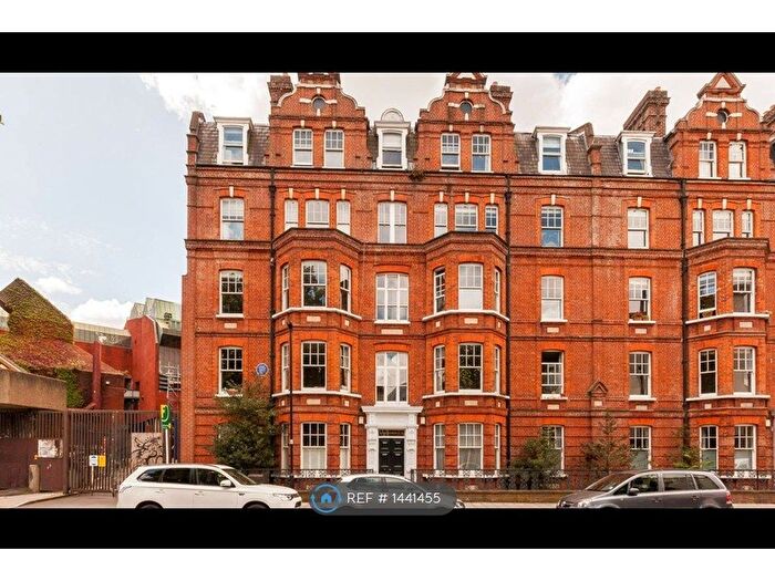 2 Bedroom Flat To Rent In Dover Mansions, London, SW9