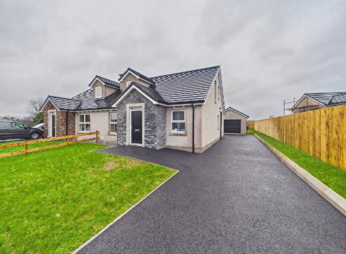 3 Bedroom Chalet Bungalows For Sale In Htd, Birchview Lodge, The Birches, BT62