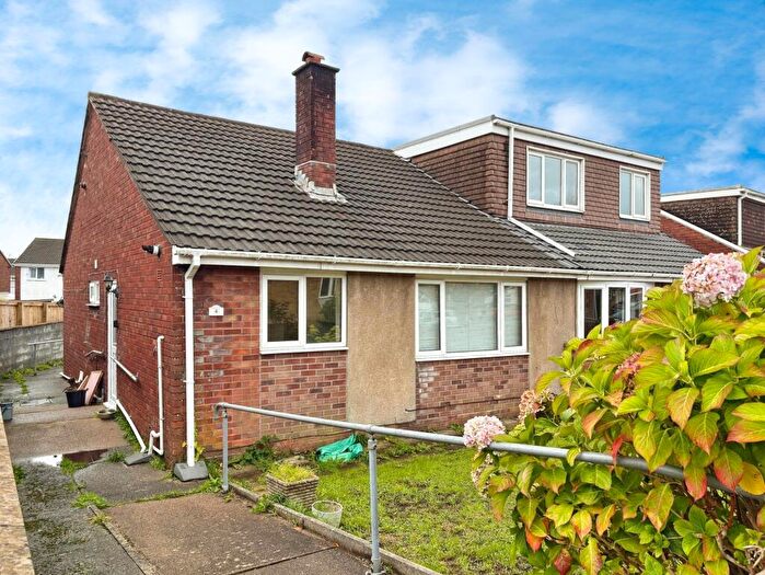 2 Bedroom Semi-Detached Bungalow For Sale In Brookside Close, Baglan, SA12