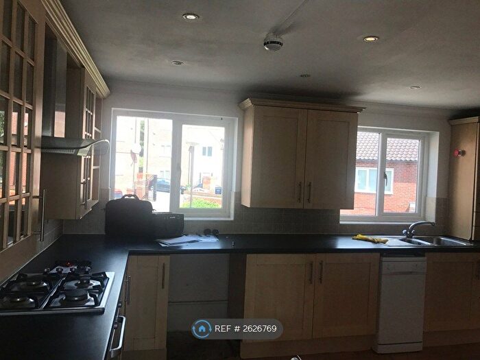 4 Bedroom Terraced House To Rent In Kirkwood Grove, Milton Keynes, MK5