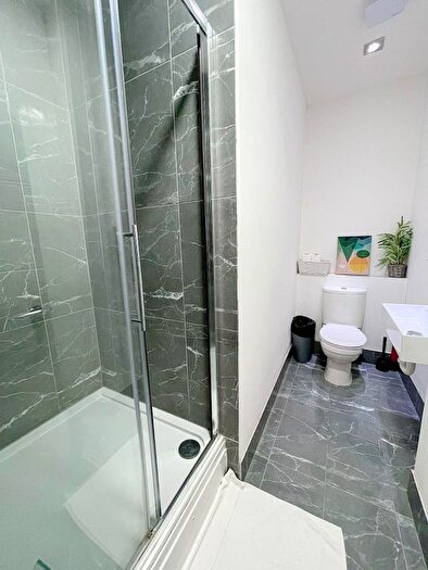 1 Bedroom Flat To Rent In Harrow Road, London, W9