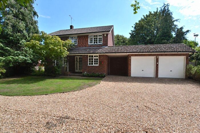 4 Bedroom Detached House For Sale In Woodleigh, Fleet, GU51