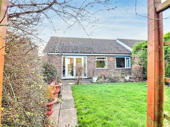 2 Bedroom Semi-Detached Bungalow For Sale In Heron Gardens, Stalham, NR12