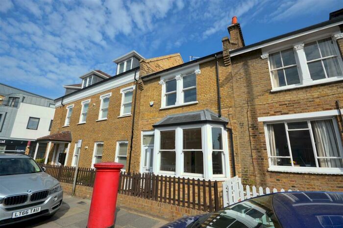 4 Bedroom Terraced House To Rent In White Hart Lane, London, SW13