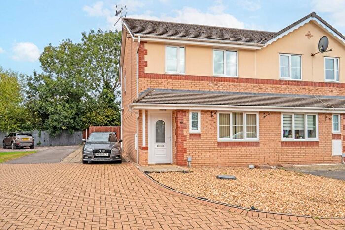 3 Bedroom Semi-Detached House For Sale In Cwrt Maes Goch, Bagillt, CH6