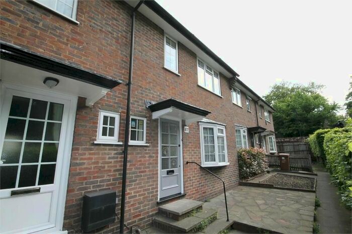2 Bedroom Terraced House To Rent In Pound Street, Carshalton, SM5