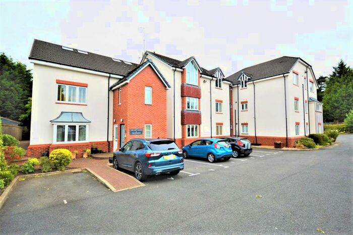 2 Bedroom Apartment To Rent In Chester Road, Poynton, Stockport, SK12