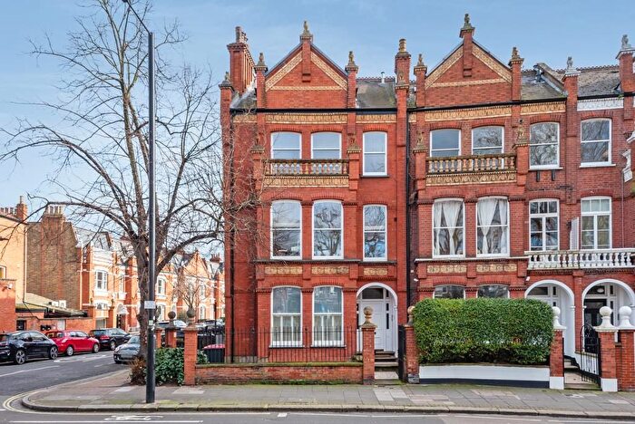 1 Bedroom Flat To Rent In New Kings Road, Fulham, SW6