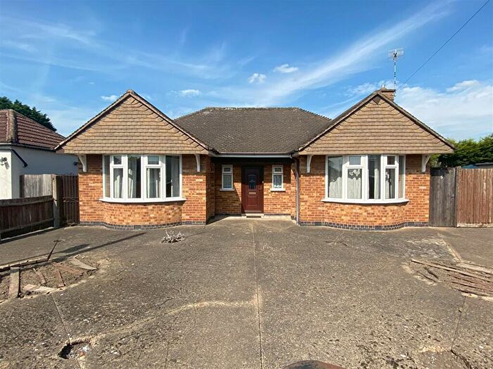 2 Bedroom Detached Bungalow For Sale In Oxford Street Syston Leicester, LE7