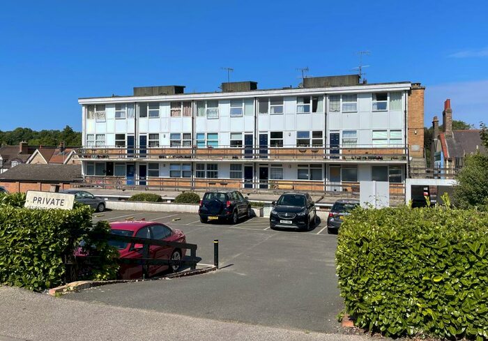 1 Bedroom Apartment To Rent In Broad Street, Chesham, HP5