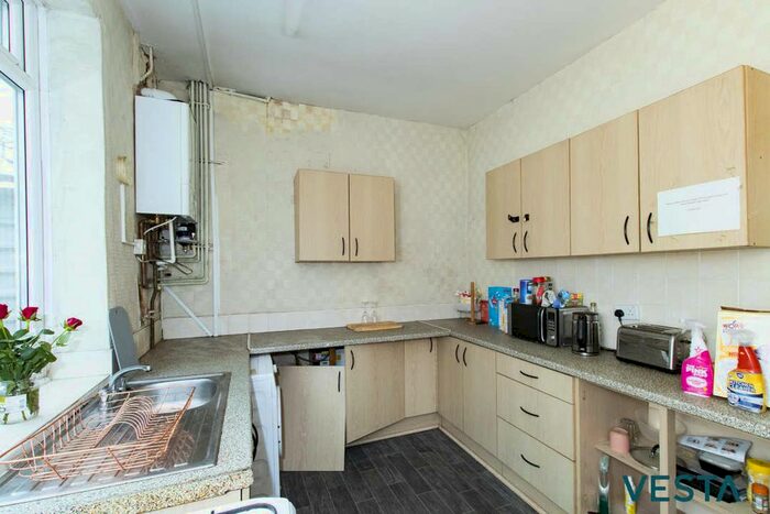 6 Bedroom Terraced House For Sale In Lacey Street, Widnes, WA8