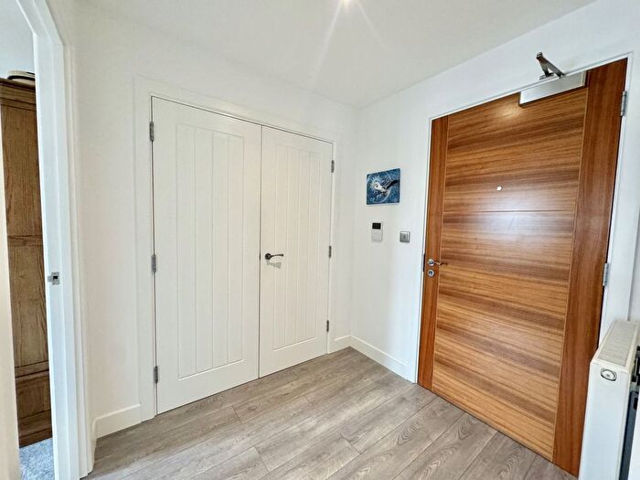 1 Bedroom Flat To Rent In Westbrook Gardens, Margate, CT9