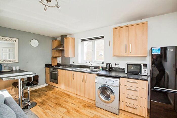 1 Bedroom House For Sale In Cask Court, Ovenden Wood, Halifax, HX2