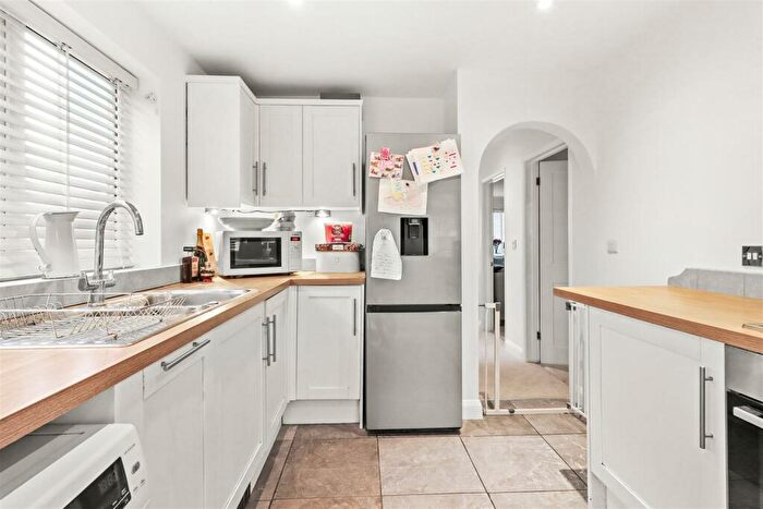 2 Bedroom Semi-Detached Bungalow For Sale In Selmeston Road, Eastbourne, BN21