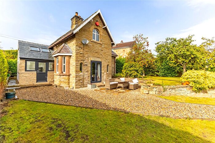 4 Bedroom Detached House For Sale In Station Lane, Shepley, Huddersfield, HD8