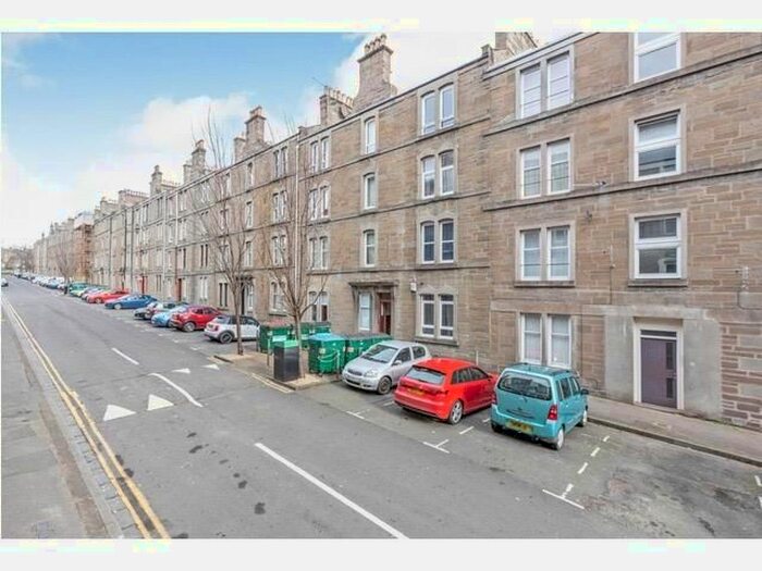 1 Bedroom Flat To Rent In Baldovan Terrace, Dundee, DD4