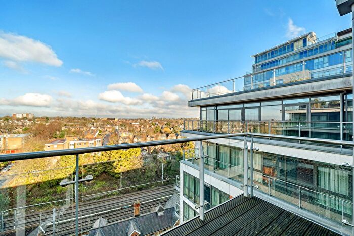 2 Bedroom Flat For Sale In Dickens Yard, Ealing, W5