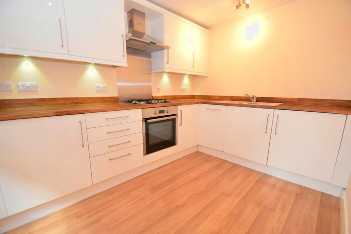 1 Bedroom Semi-Detached House To Rent In Woodfield Road, Princes Risborough, Buckinghamshire, HP27
