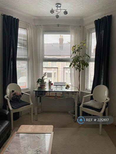 2 Bedroom Maisonette To Rent In Charlotte Road, Greater London, SM6