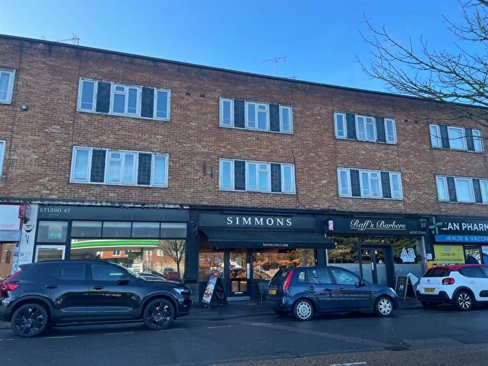 3 Bedroom Apartment For Sale In Dellsome Lane, Welham Green, AL9